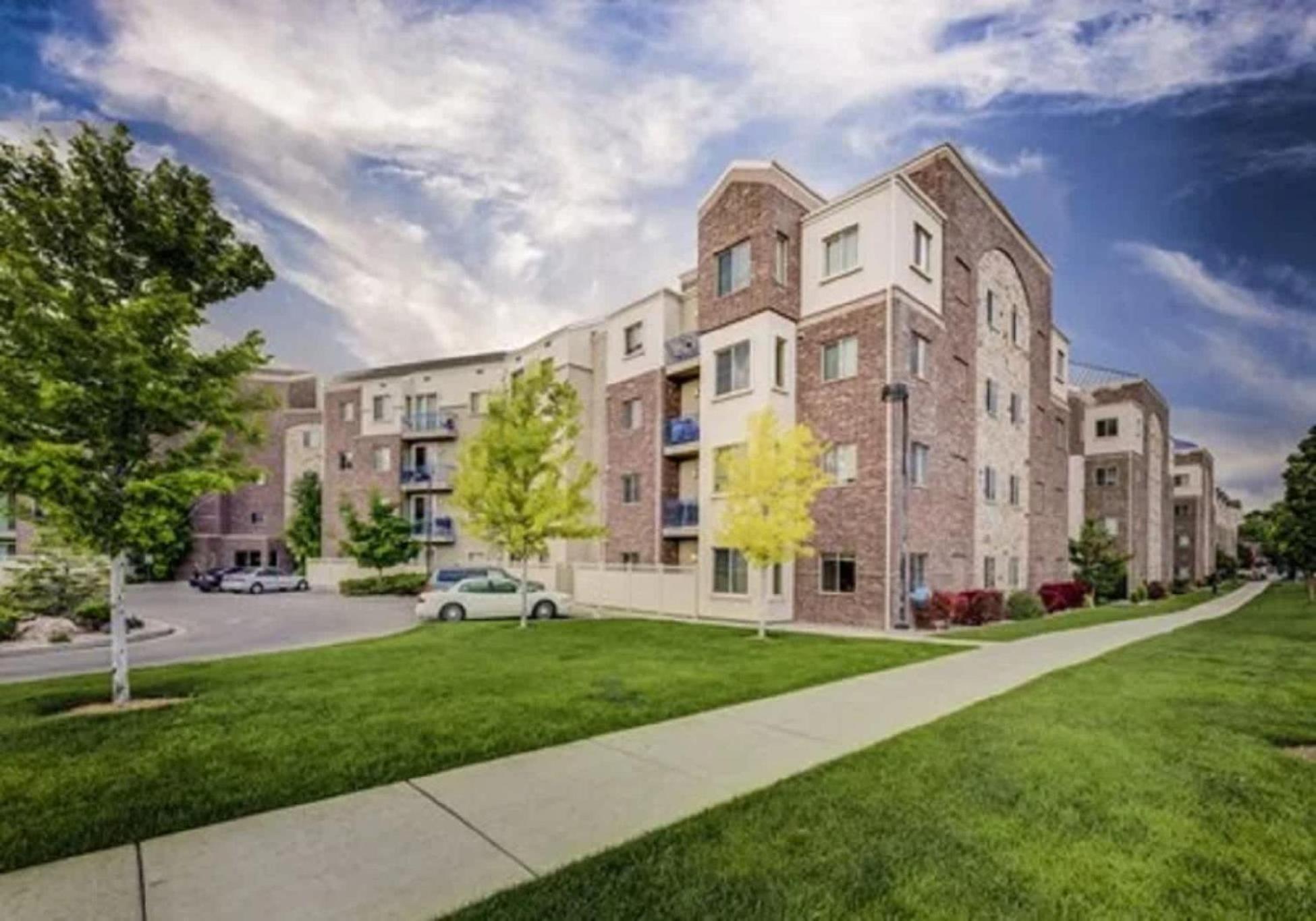 Deluxe Downtown Close To Everything! Holiday home Salt Lake City
