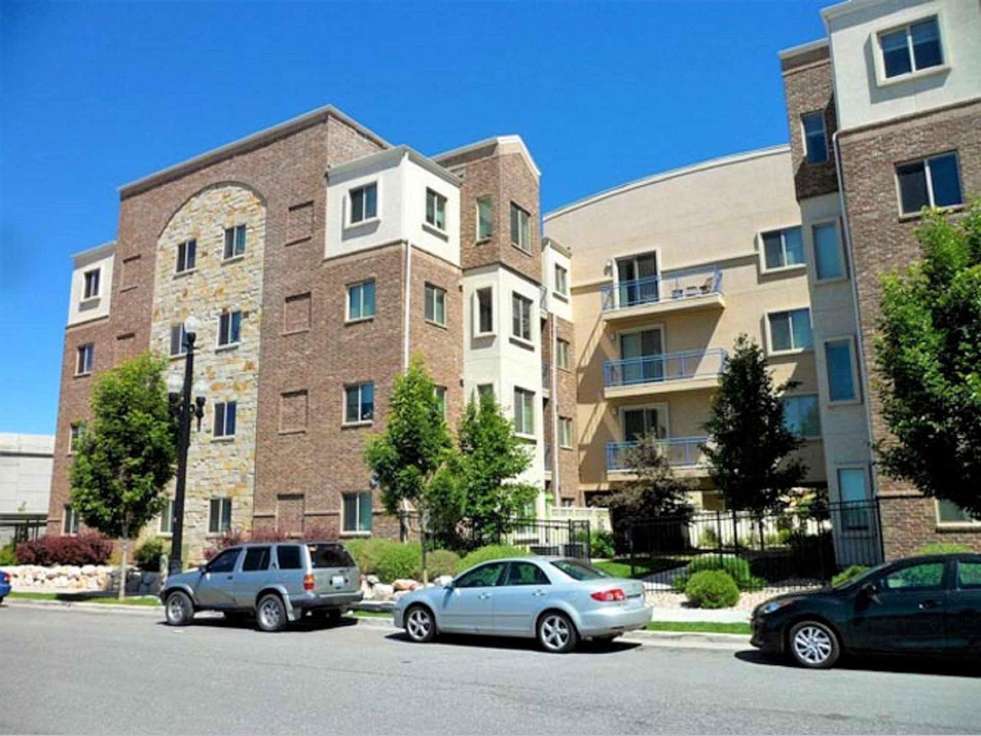 Deluxe Downtown Close To Everything! Holiday home *