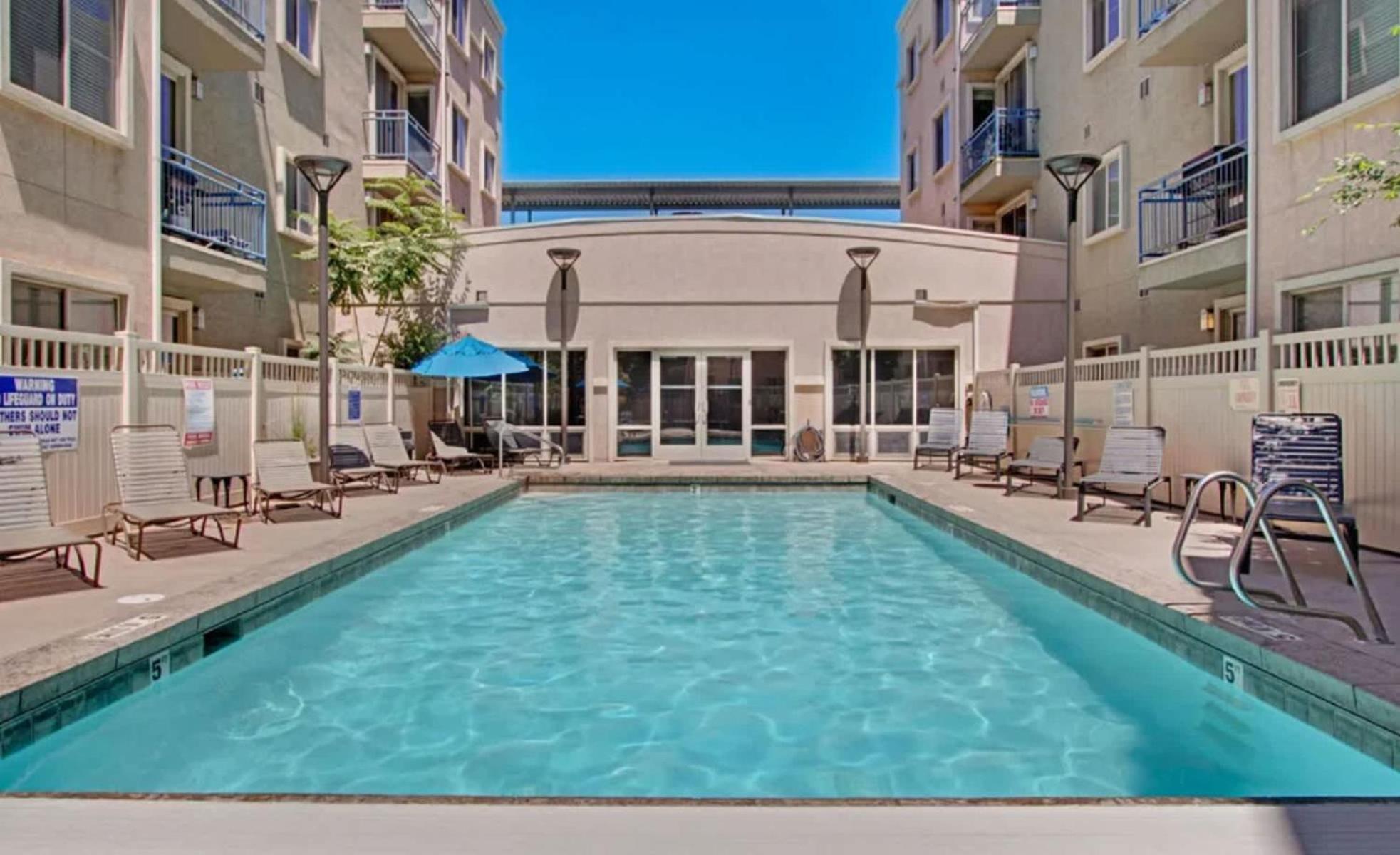 Holiday home Deluxe Downtown Close To Everything! *