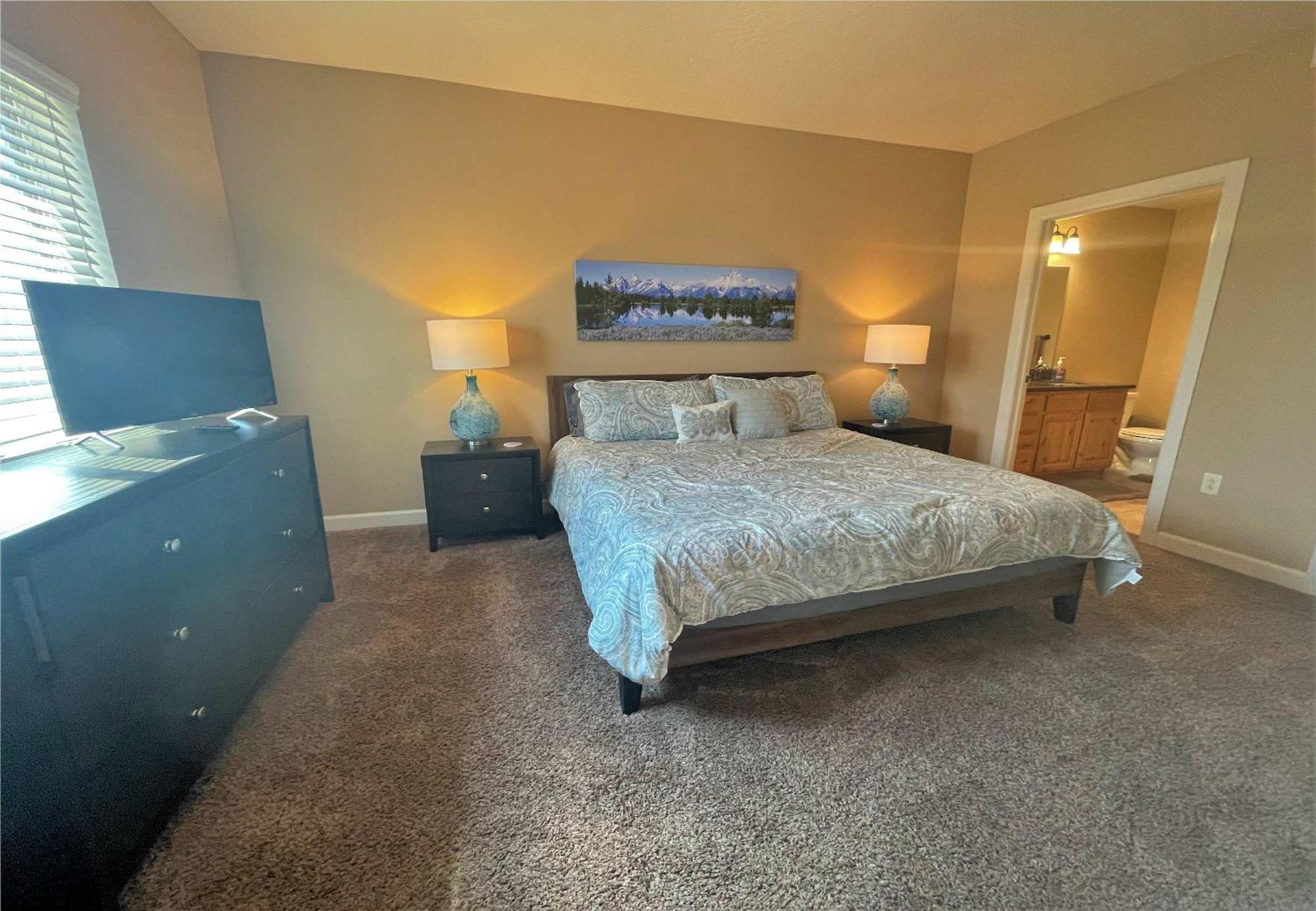 Deluxe Downtown Close To Everything! Holiday home